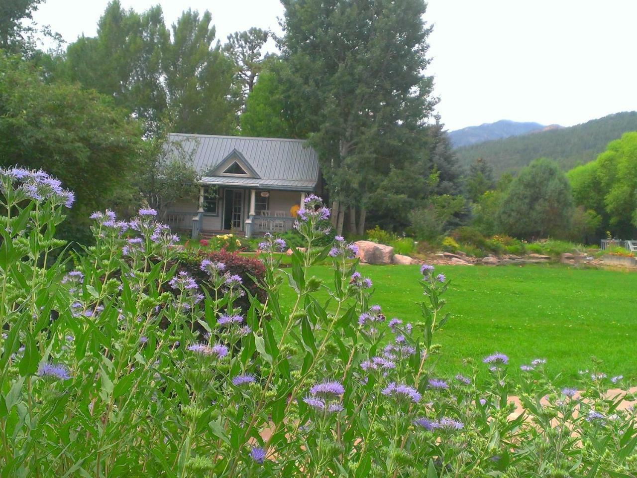 Apple Orchard Inn Hermosa Exterior foto